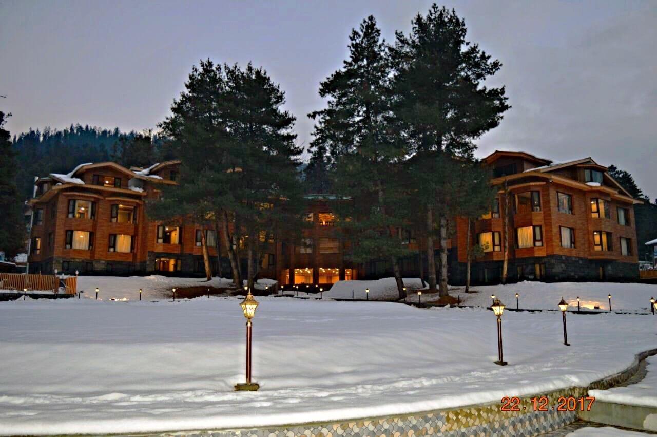Royal Hillton Pahalgam Hotell Eksteriør bilde